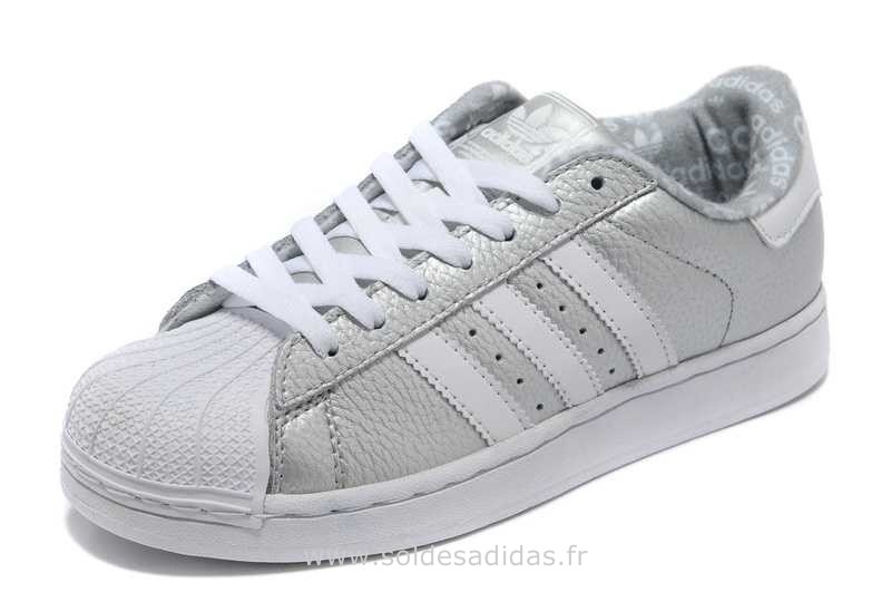 Adidas Superstar pas cher pour femme